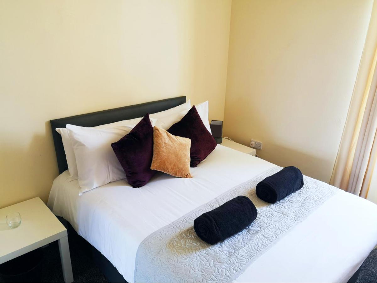 Derwent Street Apartment 2 - Self Contained - 2 Bed Self Catering Apartment Вёкингтон Экстерьер фото